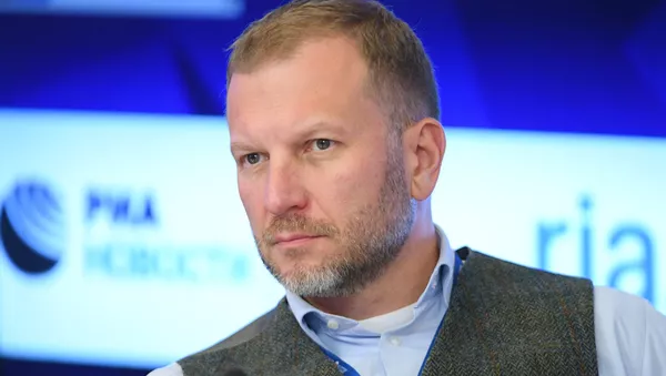 Директор Дирекции по коммуникациям и связям с общественностью МИА Россия сегодня Петр Лидов-Петровский на пресс-конференции, посвященной релизу XIX рейтинга Топ-1000 российских менеджеров