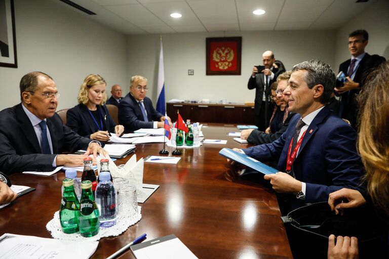 МИД РФ Сергей Лавров встретился с начальником ФДИД Швейцарии Иньяцио Кассисом на Генассамблее ООН в Нью-Йорке. 25 сентября 2018