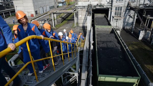 Разгрузка угля на Рефтинской тепловой электростанции ПАО Энел Россия