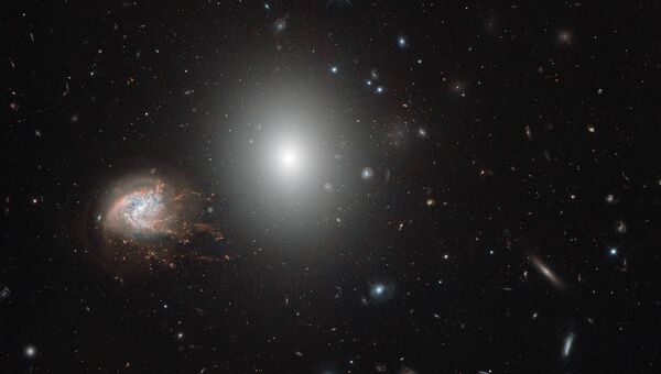 Спиральная галактика NGC 4858