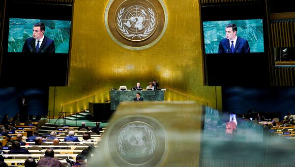 Премьер-министр Испании Педро Санчес во время выступления на 73-й сессии Генеральной ассамблеи ООН в Нью-Йорке. 27 сентября 2018