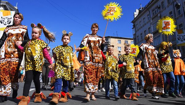 Участники праздничных мероприятий, посвященных Дню тигра, во Владивостоке