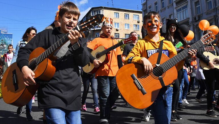 Участники праздничных мероприятий, посвященных Дню тигра, во Владивостоке