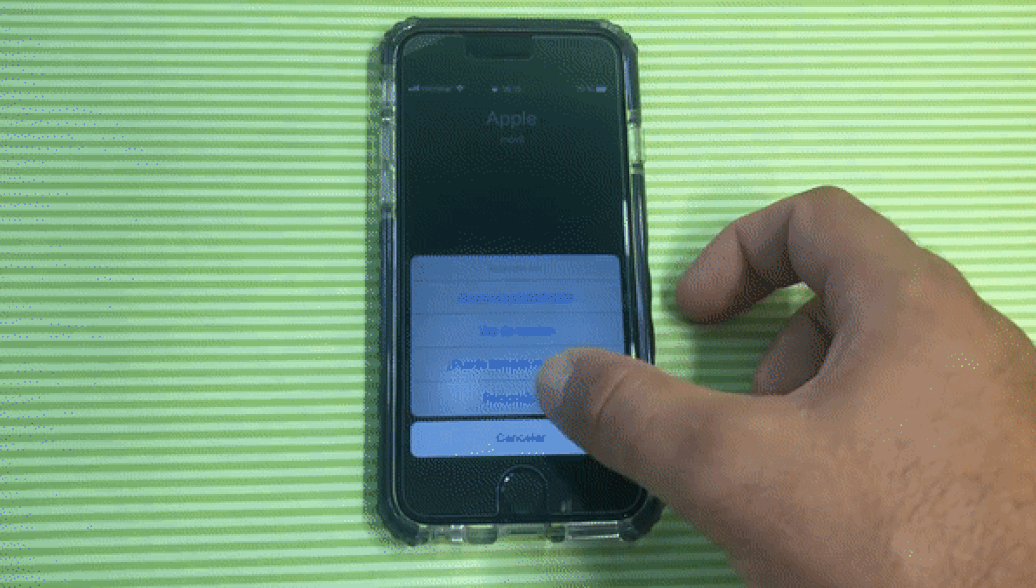 Найден способ взломать iPhone с помощью Siri