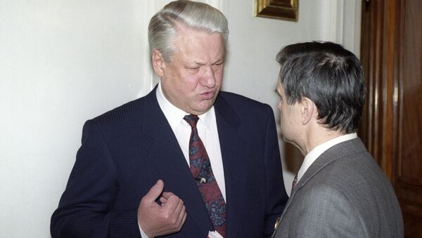 Президент РФ Борис Ельцин и Председатель Верховного Совета РФ Руслан Хасбулатов. 1993 год
