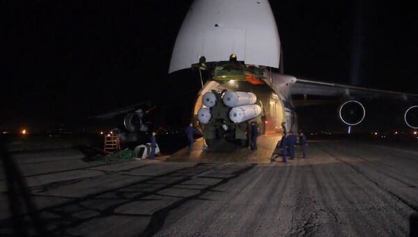 ЗРК C-300 доставили в Сирии на военно-транспортном самолете Ан-124 Руслан