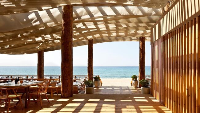 Ресторан Barbouni в курортном комплексе Romanos Costa Navarino