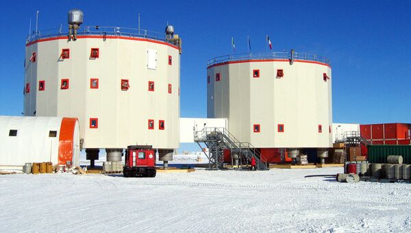 Французско-итальянская антарктическая станция Конкордия. Архивное фото