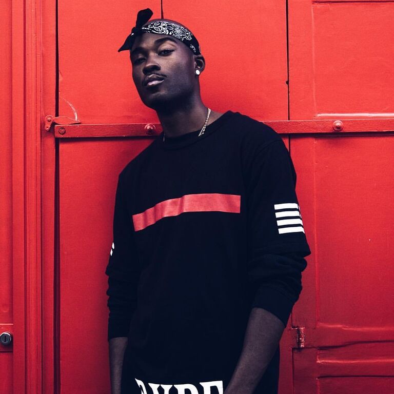 Рэпер Ник Конрад  Рэпер Ник Конрад