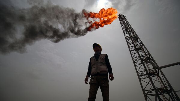 Нефтегазовое месторождение в Басре, Ирак. Архивное фото