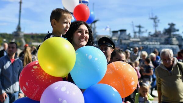 Церемония торжественной встречи фрегата Черноморского флота Адмирал Макаров, прибывшего в Севастополь после выполнения задач в Средиземном море
