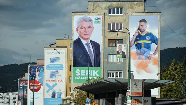 Предвыборные плакаты в Сараево в день всеобщих выборов в Боснии и Герцеговине. 7 октября 2018