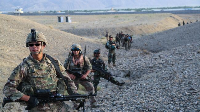 Военнослужащие армии США во время учений в Афганистане. Архивное фото