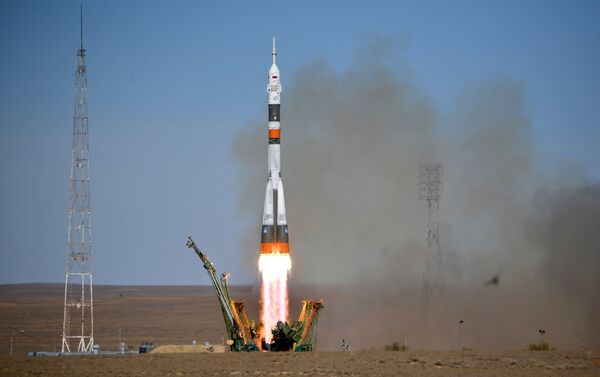 Старт ракеты-носителя Союз-ФГ с пилотируемым кораблем Союз МС-10. 11 октября 2018 Старт ракеты-носителя Союз-ФГ с пилотируемым кораблем Союз МС-10. 11 октября 2018