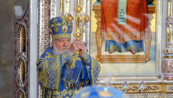 Патриарх Московский и всея Руси Кирилл принимает участие в освящении Минского храма-памятника во имя Всех святых