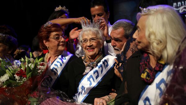 Това Рингер, победившая на конкурсе красоты среди женщин, переживших Холокост. 14 октября 2018