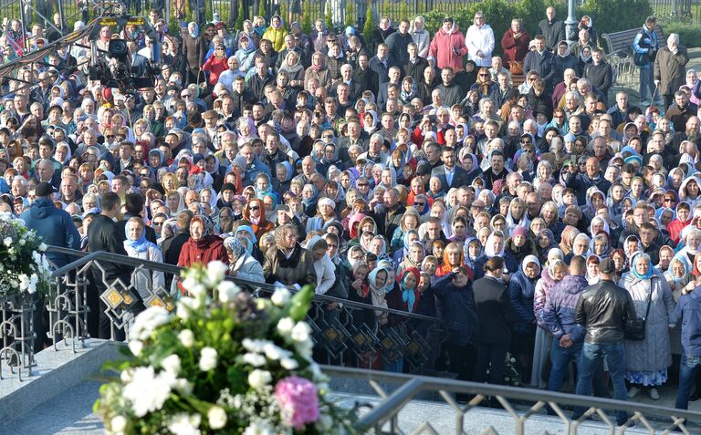 Верующие собрались у Минского храма-памятника во имя Всех святых и в память о жертвах, спасению Отечества нашего послуживших (Всехсвятской церкви)