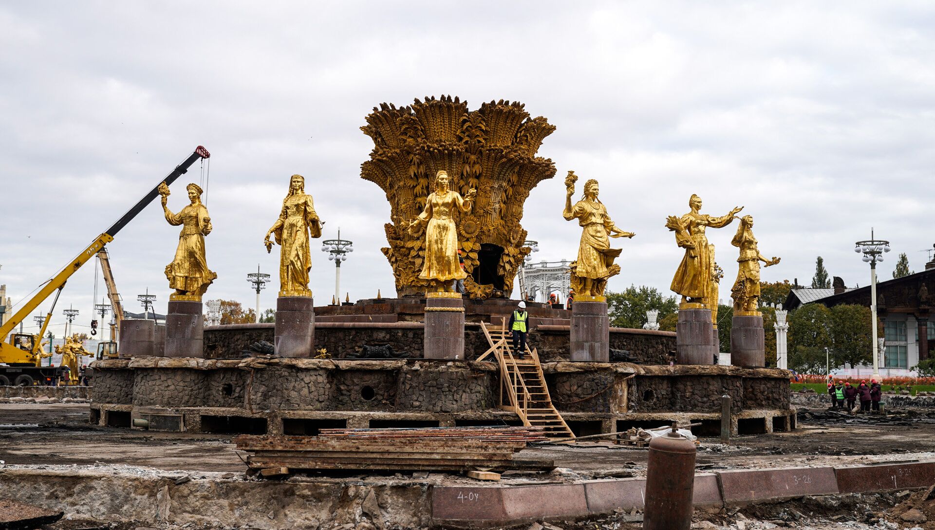 Демонтаж фонтана Дружба народов на ВДНХ - РИА Новости, 1920, 16.10.2018