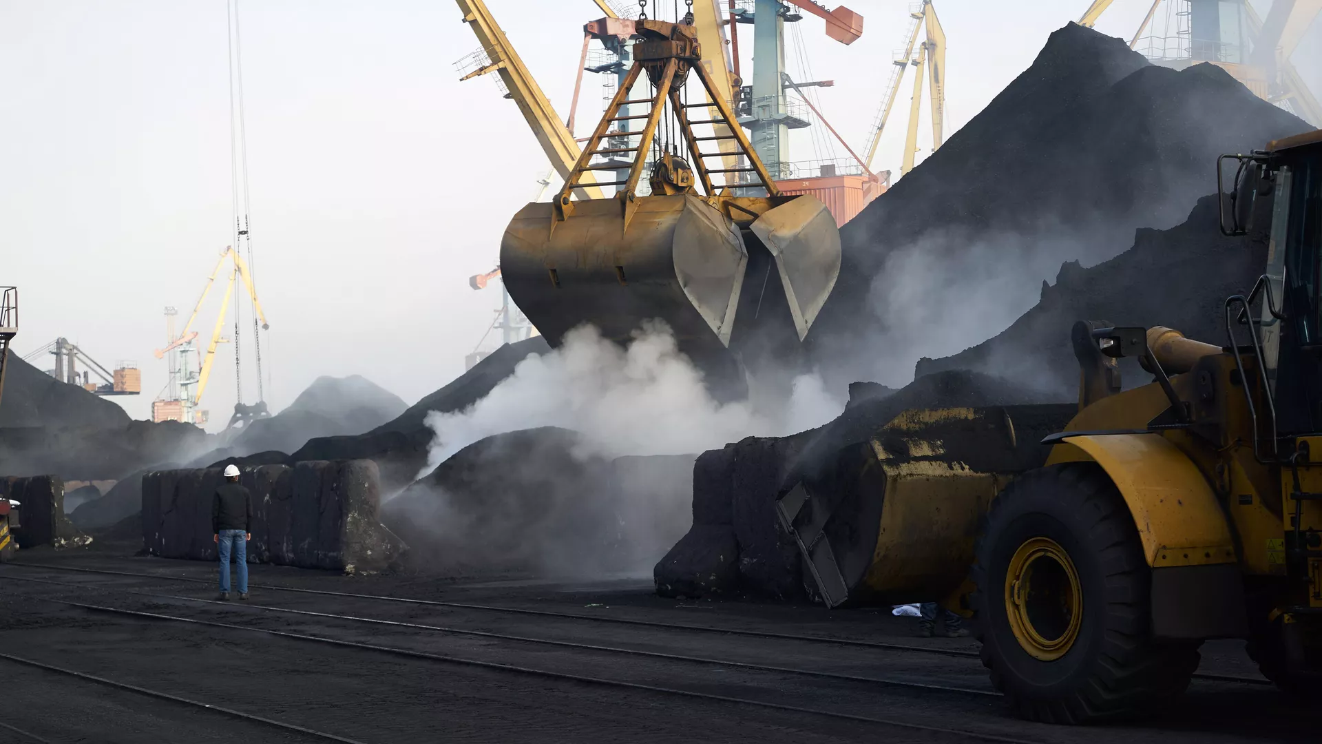 Εκφόρτωση άνθρακα στο λιμάνι της Οδησσού - RIA Novosti, 1920, 17/11/2021
