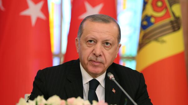 Президент Турции Реджеп Тайип Эрдоган после церемонии подписания совместной декларации о стратегическом сотрудничестве двух стран. 17 октября 2018