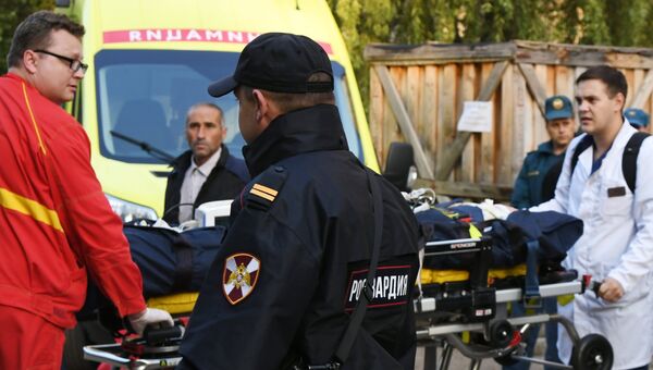 Пострадавшего при нападении на Керченский политехнический колледж эвакуируют из Керченской больницы № 1 имени Н. И. Пирогова