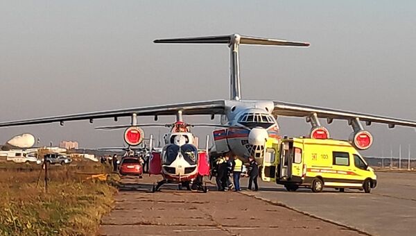 Пострадавших из Керчи доставили в аэропорт Раменское для дальнейшей эвакуации в больницы Москвы