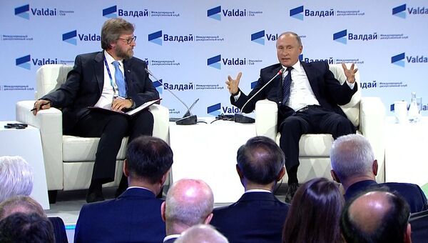 Путин: если будем укреплять пещерный национализм, развалим страну