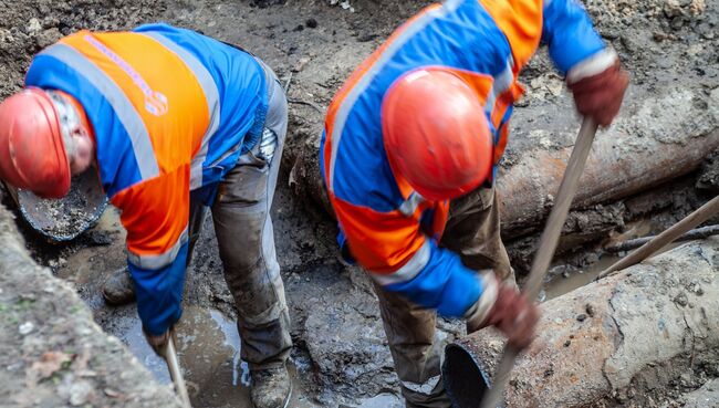 Прорыв труб водопровода в Киеве