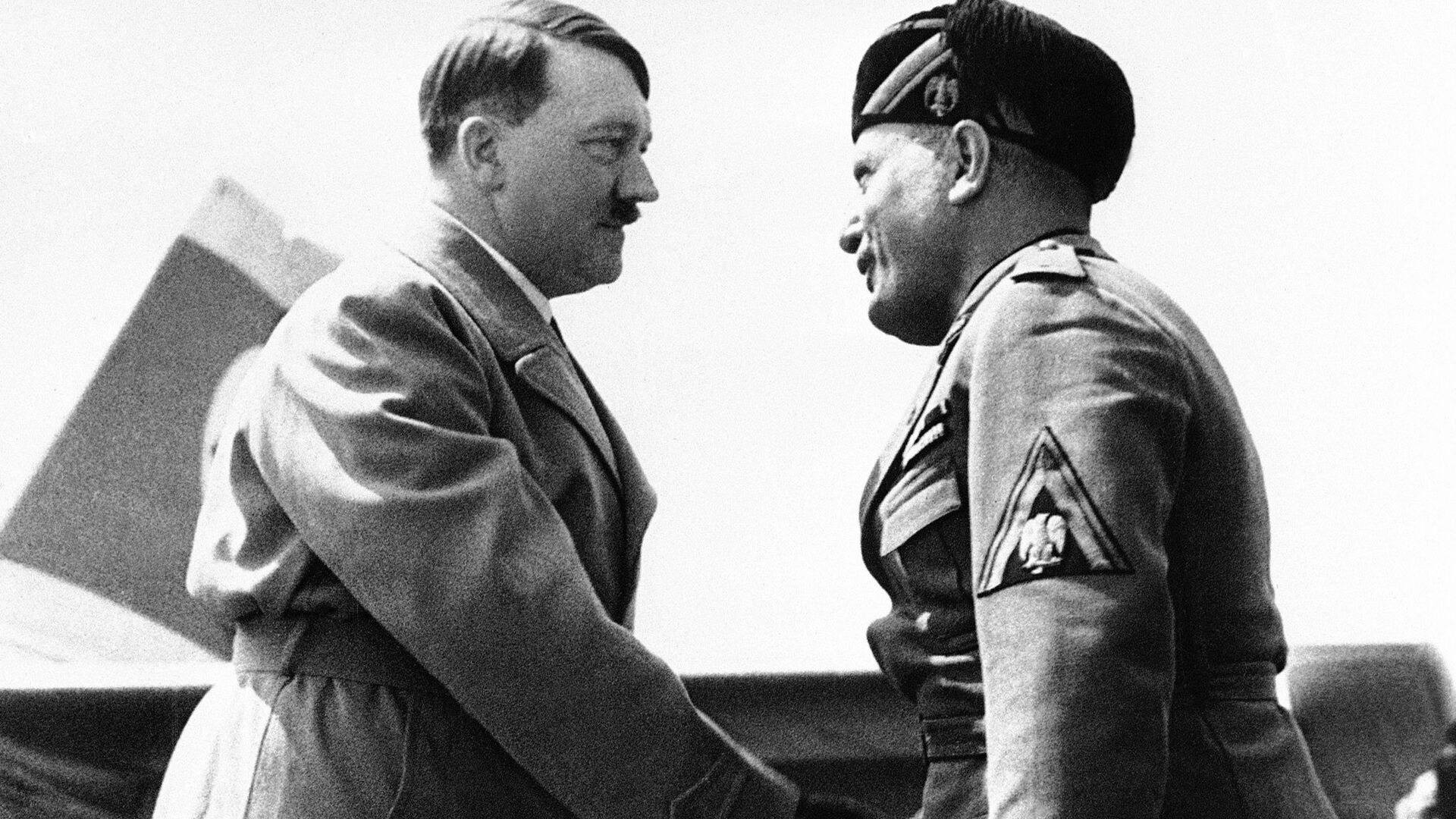 Адольф Гитлер и Бенито Муссолини. 1934 год - РИА Новости, 1920, 18.12.2020