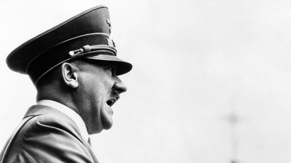 Адольф Гитлер. 1 мая 1938 года