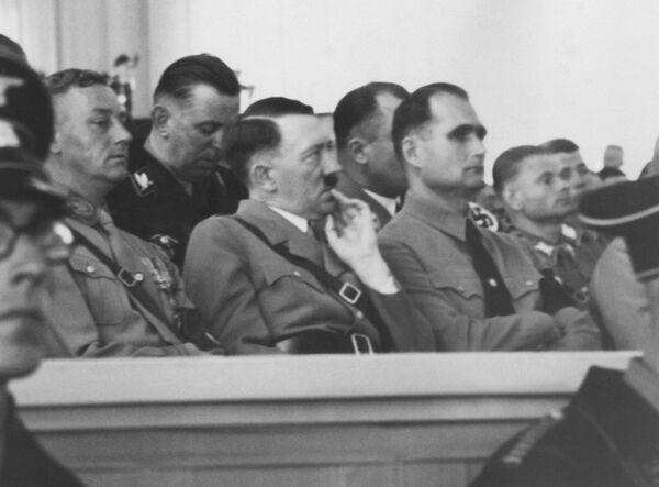 Реферат: История прихода фашистов к власти