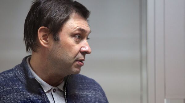 Руководитель портала РИА Новости Украина Кирилл Вышинский на заседании в Херсонском апелляционном суде