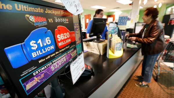 Продажа лотерейных билетов Mega Millions в продуктовом магазине в штате Айова