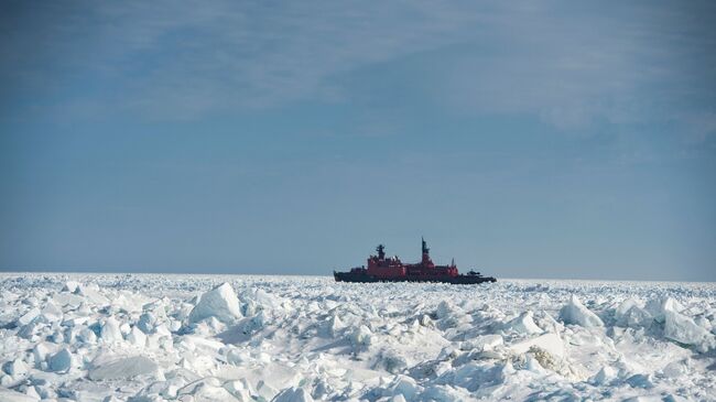 Атомный ледокол Ямал в Карском море. Архивное фото