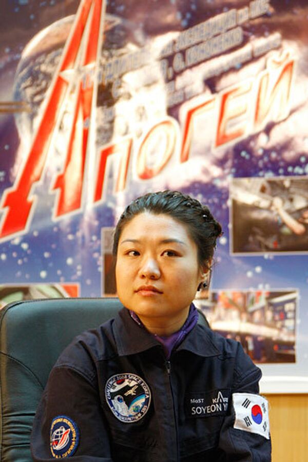 первый южнокорейский космонавт Ли Со Ен 