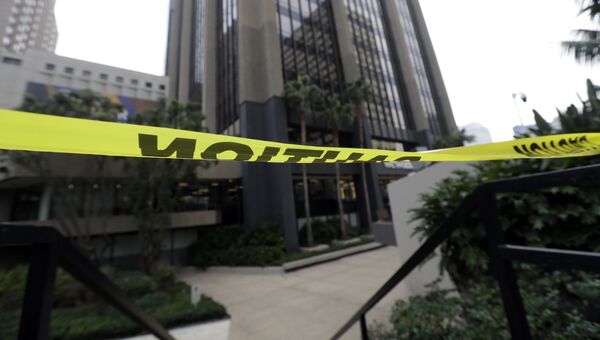 Перед зданием San Diego Union-Tribune в Сан-Диего, где был обнаружен подозрительный пакет.  24 октября 2018