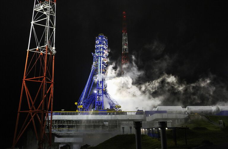 Запуск ракеты «Союз-2» со спутником военного назначения с космодрома Плесецк. 25 октября 2018 Запуск ракеты «Союз-2» со спутником военного назначения с космодрома Плесецк. 25 октября 2018