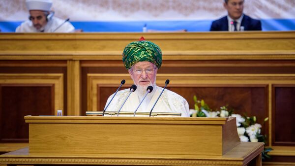 Верховный муфтий России Талгат Таджуддин во время проведения конференции Центрального духовного управления мусульман России в Уфе