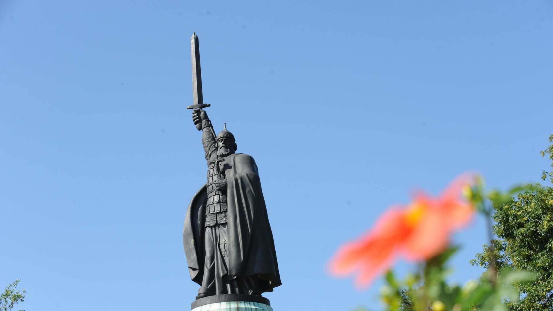 Памятник Илье Муромцу в Муроме - РИА Новости, 1920, 23.11.2022