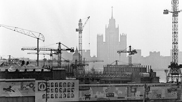 Строительство нового здания в Москве