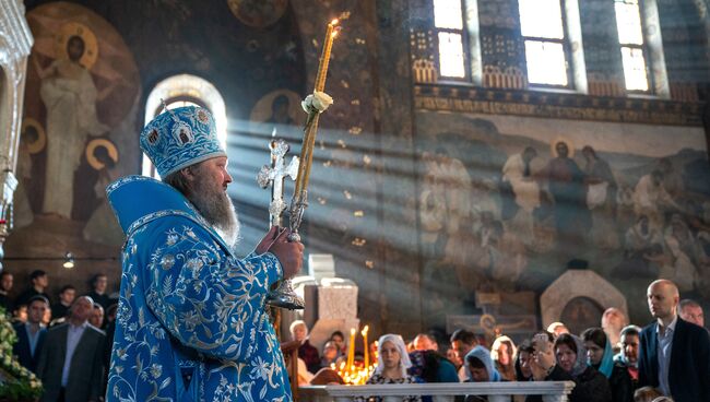 Служба в Киево-Печерской Лавре в Киеве. Архивное фото