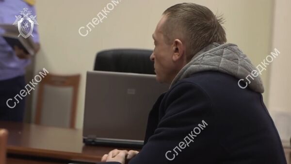 Подозреваемого во взяточничестве Горбунова задержали в аэропорту. Кадры СК РФ