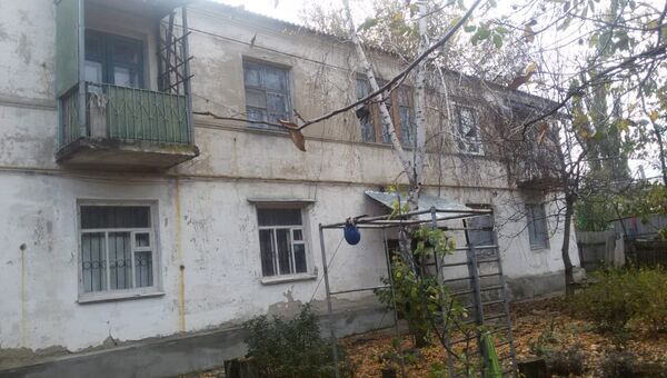 Дом в селе Чертково Ростовской области, который попал в анклав
