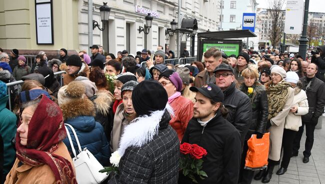 На церемонии прощания с актером театра и кино Николаем Караченцовым в театре Ленком