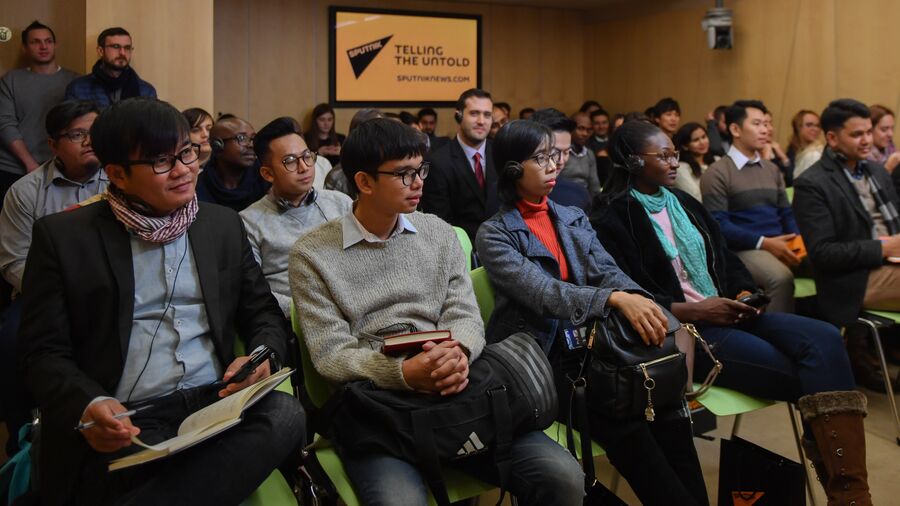 Участники международной сессии проекта SputnikPro для молодых журналистов и медиаменеджеров
