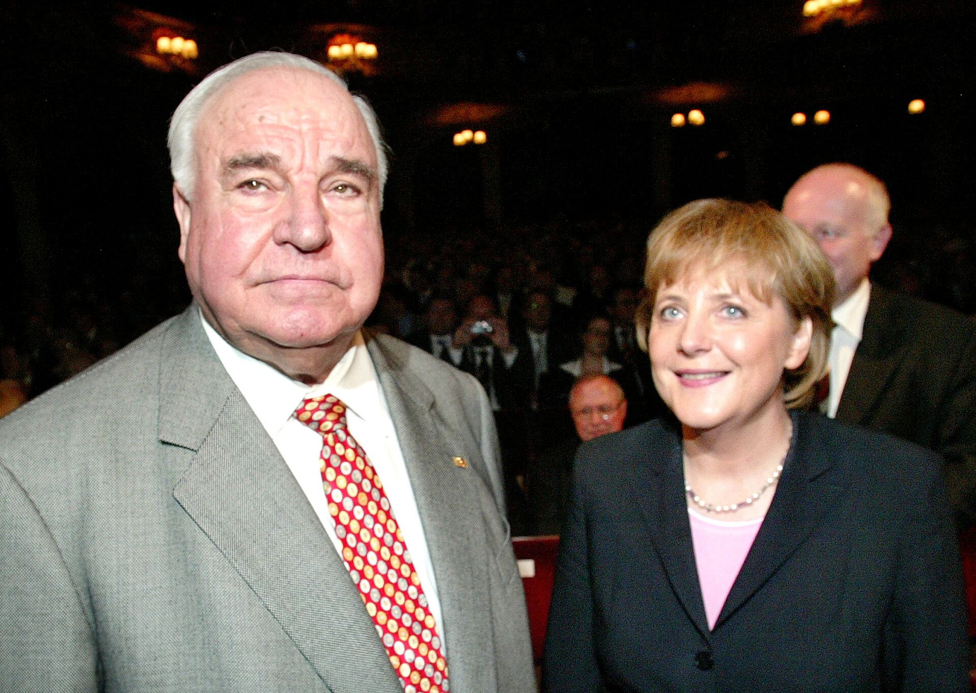 Немецкие политики Ангела Меркель и Гельмут Коль. 2005 год  - РИА Новости, 1920, 03.12.2021