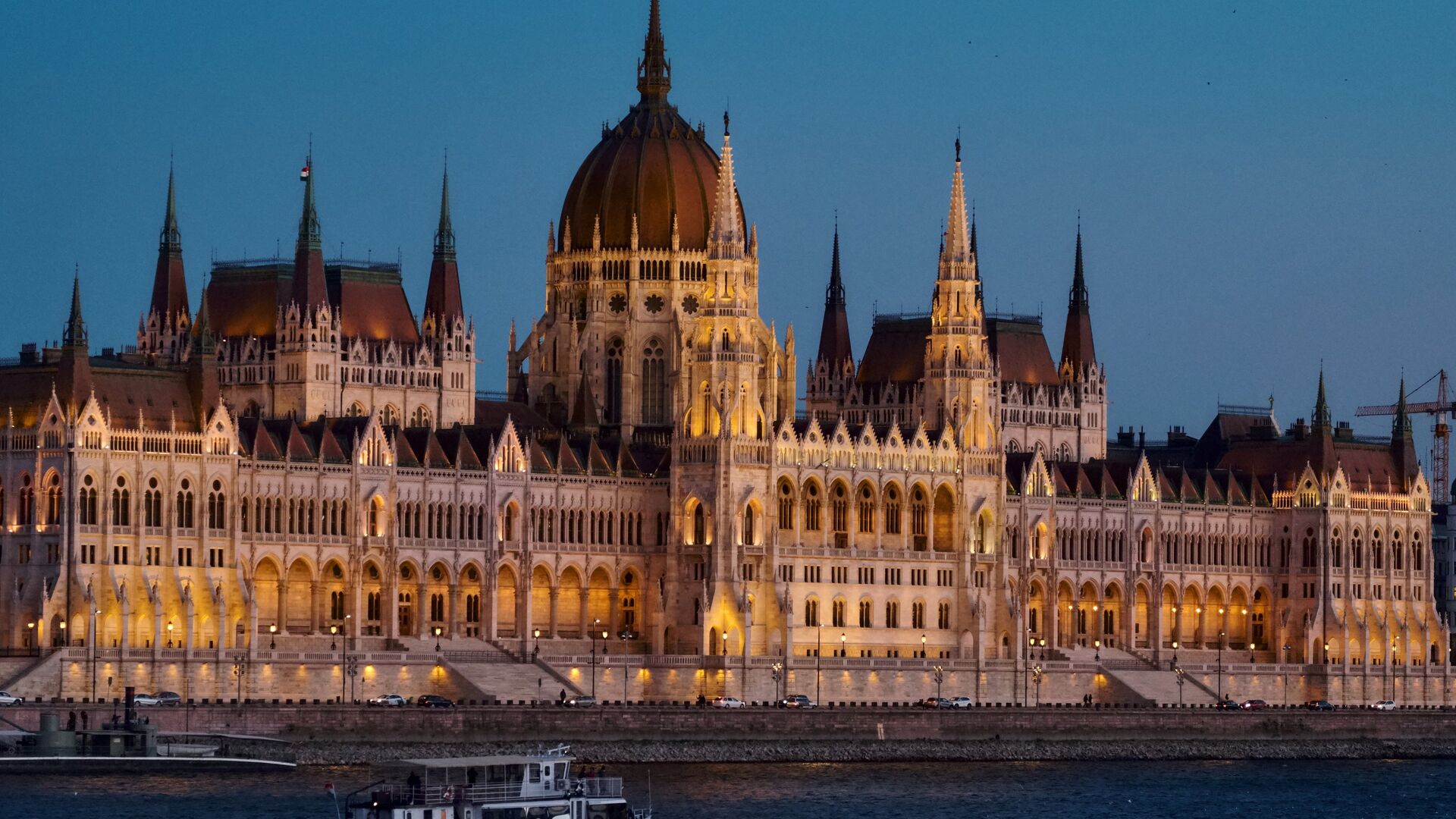 Здание венгерского парламента на берегу Дуная в Будапеште. Архивное фото - РИА Новости, 1920, 24.04.2024