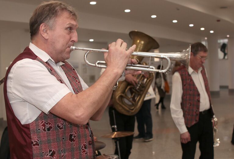 Музыка в городе в комплексе Миллениум