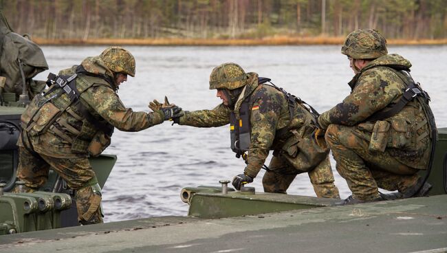 Немецкие солдаты во время учений НАТО Trident Juncture в Норвегии. Архивное фото