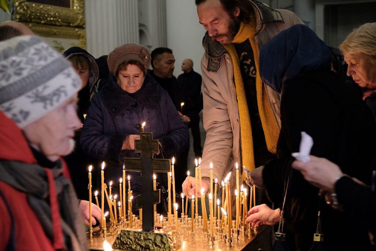  Панихида по жертвам авиакатастрофы над Синаем в Санкт-Петербурге. 31 октября 2018 - РИА Новости, 1920, 30.10.2020